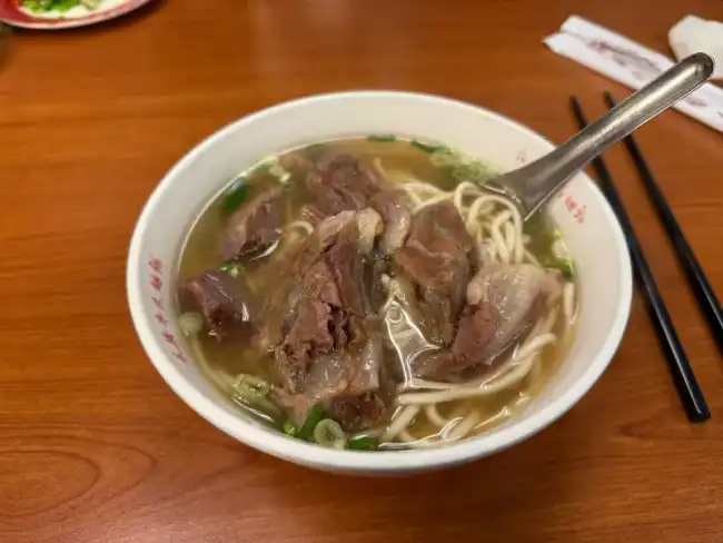 융캉우육면